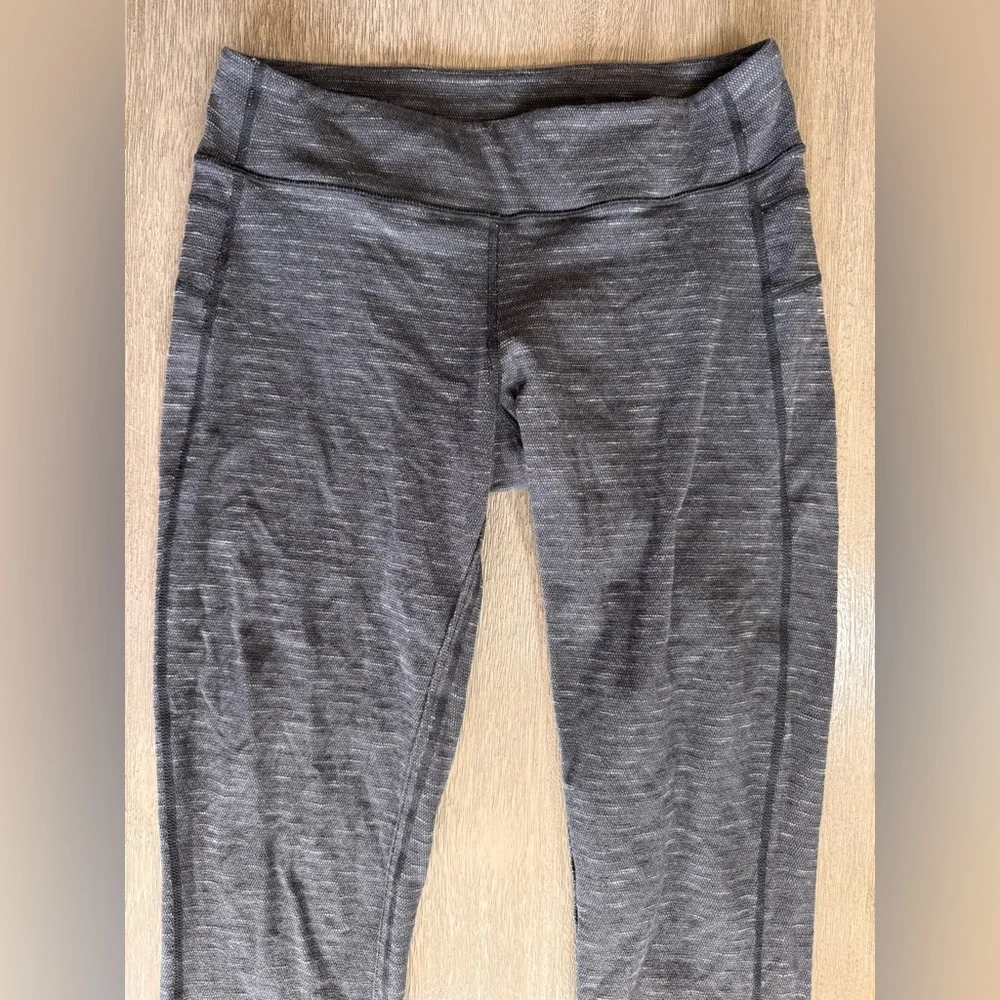 Lululemon Groove Leggings Skinny Leg Fit Heathered Grey 6
